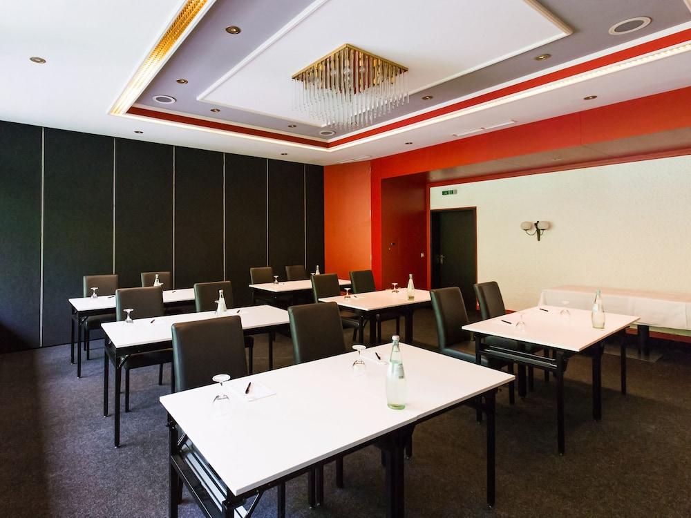 弗罗伊登施塔特dormero酒店 外观 照片